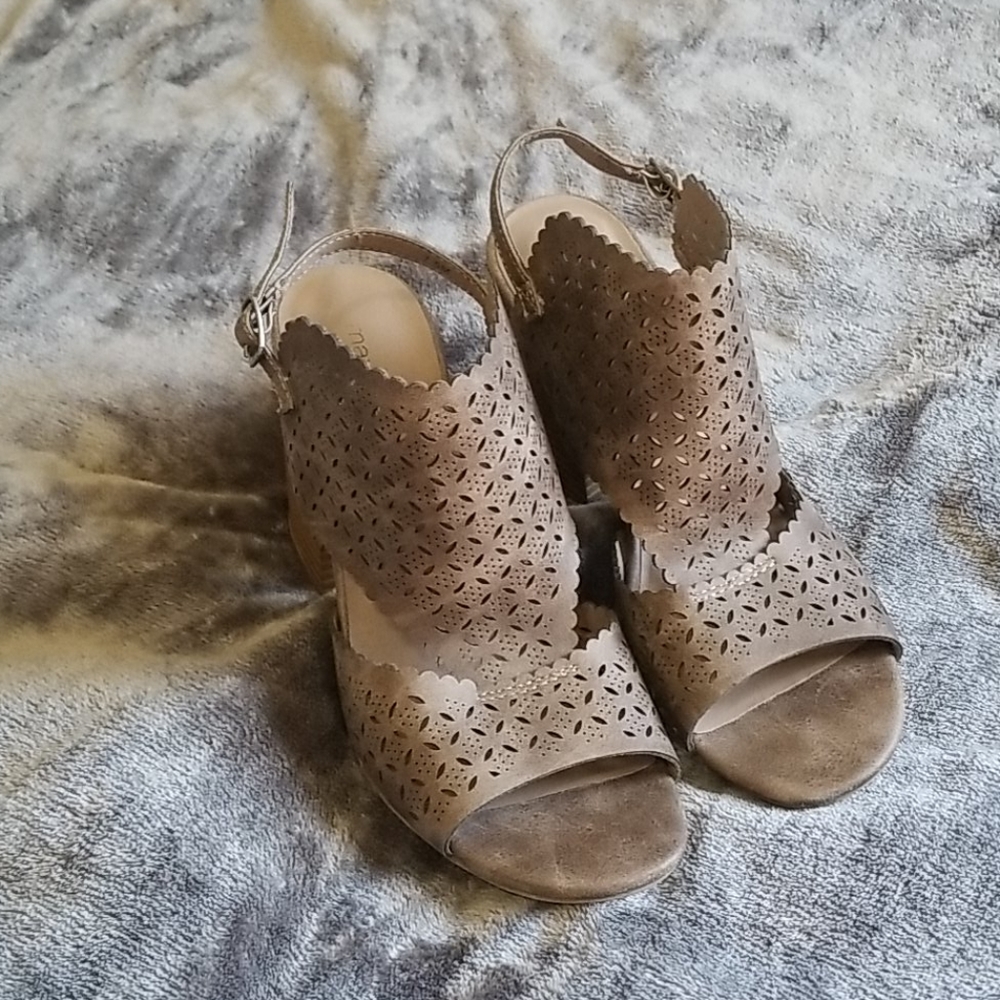 Heels/Sandals